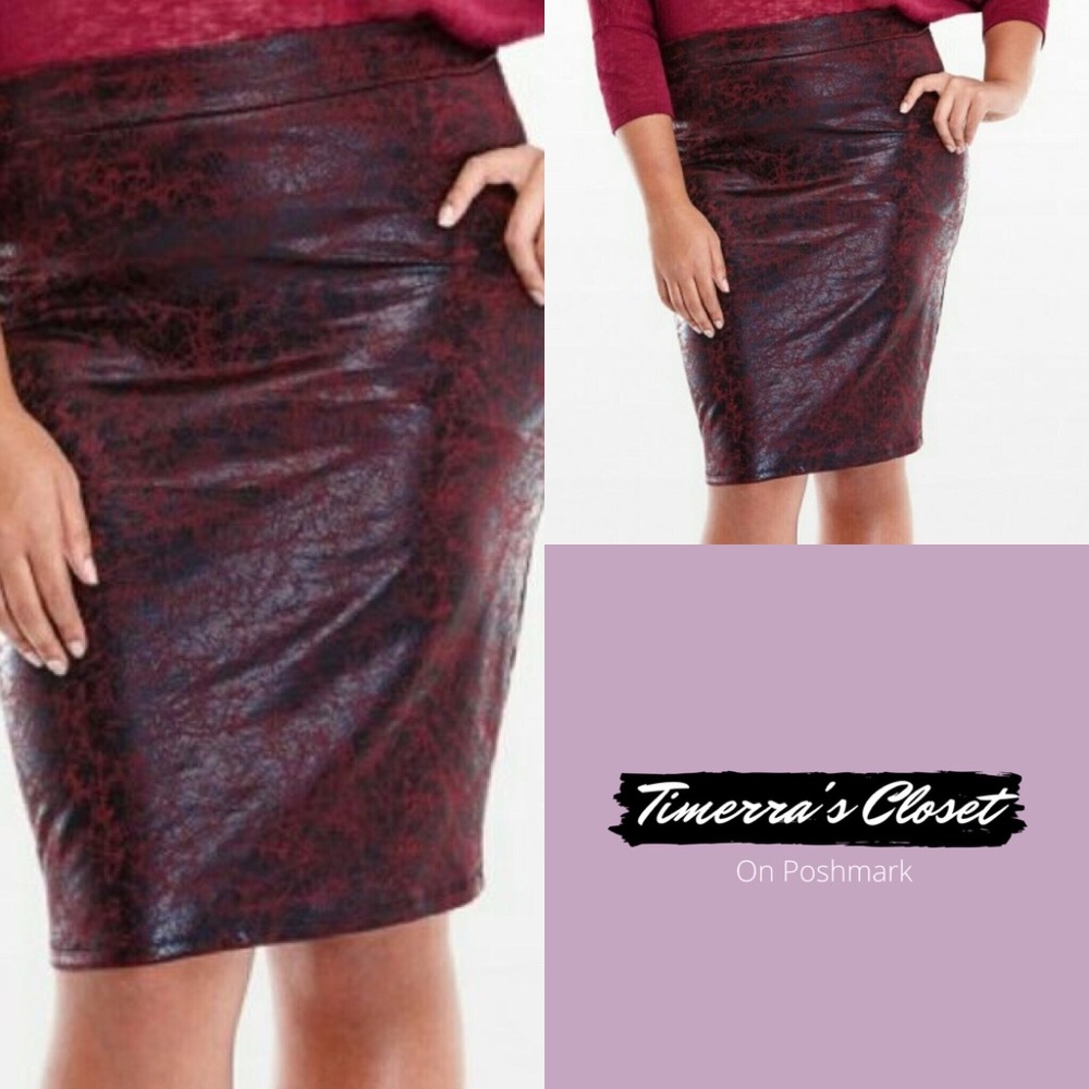 FTF Faux Leather Textured Pencil Skirt